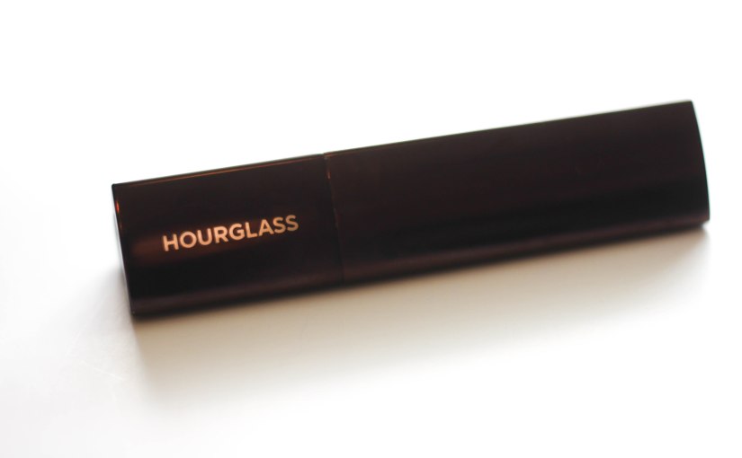 Hourglass Vanish Seamless Finish Foundation Stick&nbsp;Review